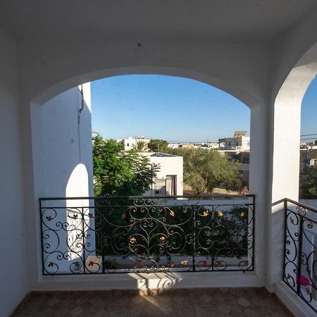 Villa Meublee Avec Piscine Et Abri De Voiture Erriadh Exteriör bild