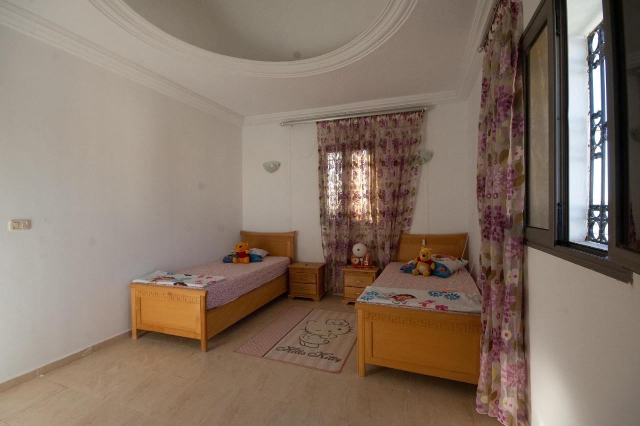 Villa Meublee Avec Piscine Et Abri De Voiture Erriadh Exteriör bild