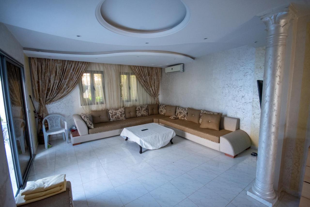 Villa Meublee Avec Piscine Et Abri De Voiture Erriadh Exteriör bild